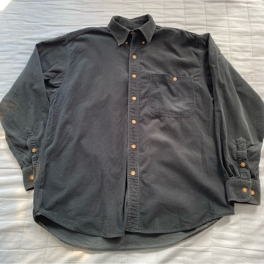 Men's Black Button-Down Long Sleeve Shirt